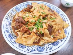 -壹阁胡羊焖饼(特色小吃街店)