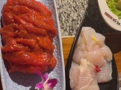 -老牌坊云南鱼豆花火锅(哈西万达店)