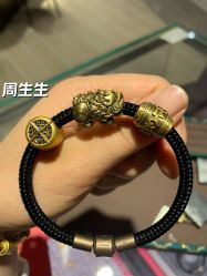 -周生生Chow Sang Sang(先天下店)