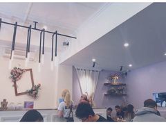 -FLOVIE FLORIST CAFE