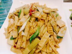 -自游人·美食一楼·地道徽菜(三十年名店)