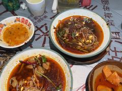 -耙吉吉川味小酒馆(本地人回头店)