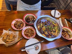 -爆炸头阿姨小四川正宗川味小吃(无任何分店)