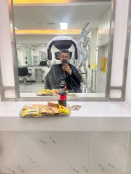 -米娜护肤造型