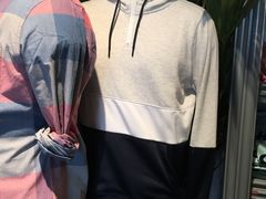 -Hollister(天环广场店)