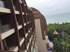 -三亚湾海居铂尔曼度假酒店