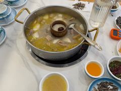-朴小妹人参鸡汤火锅(长白山万达店)