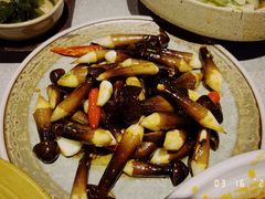 炒小黑鸡枞-半山腰·云南菜(侨福芳草地店)