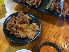 -乔岩保应烧烤店