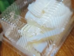 -红宝石·鲜奶小方·海派西点房(金杨店)