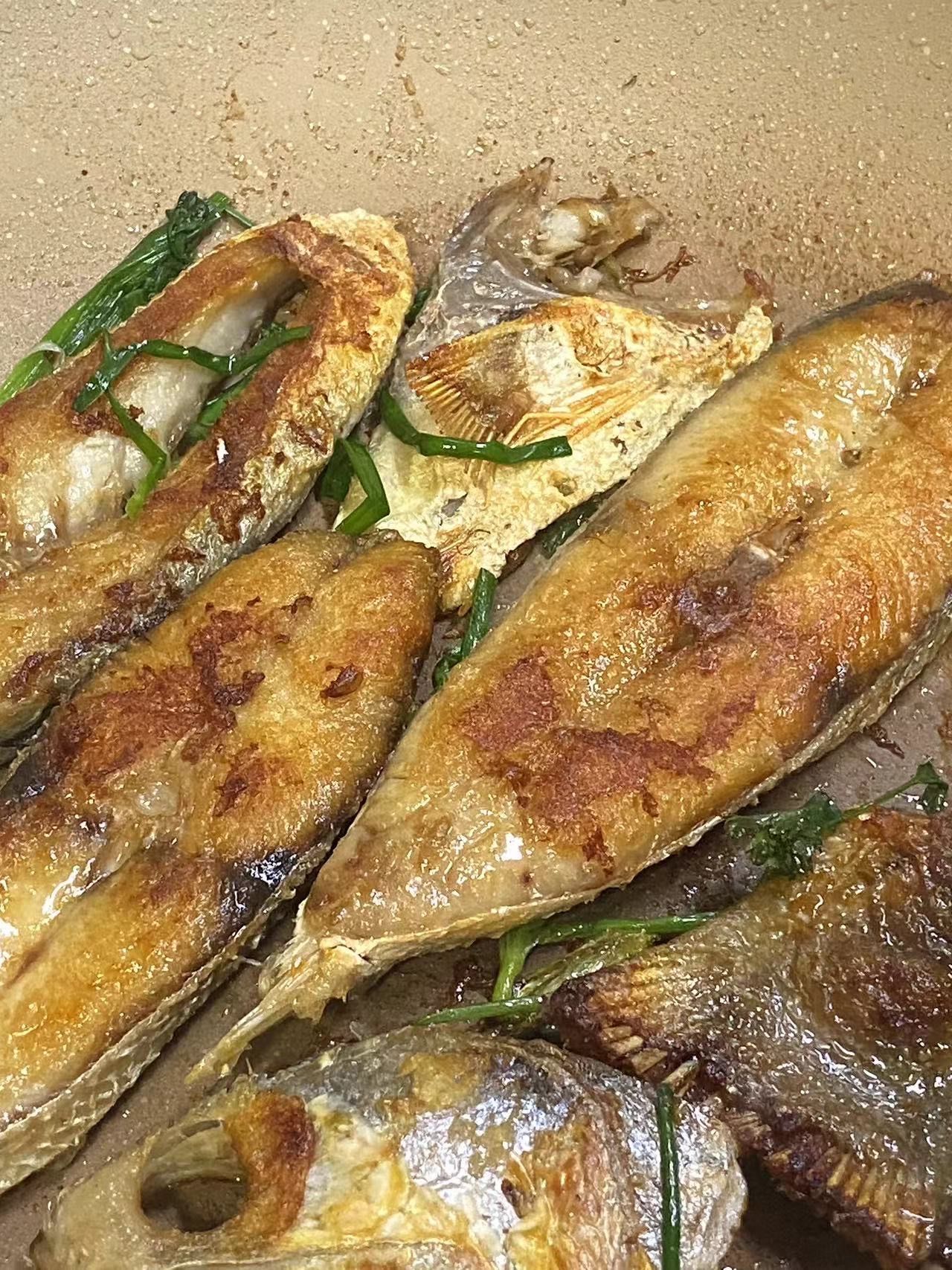 香煎马友鱼滋滋冒油9898