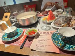 -尚尚仙·酸汤猪手·猪肚鸡火锅(华联万柳购物中心店)