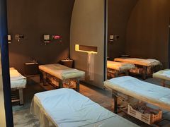 -涨巢·潮玩水疗局