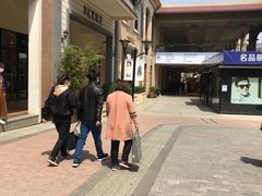 -王府井奥莱临潼小镇(临潼店)