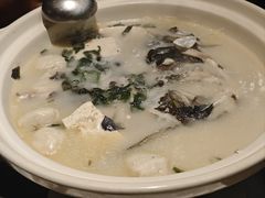 招牌千岛湖鱼头汤-许爷家·生态湖鲜(徐汇日月光店)