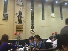 大堂-小俩口烧烤东北菜(双井店)