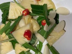 青柠檬拌菠萝-云海肴云南菜(花园城店)