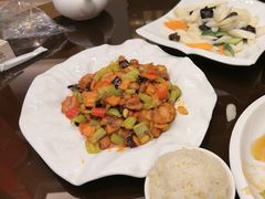 -喜乐餐厅•灯笼虾球首创者•本地小海鲜(二马路店)