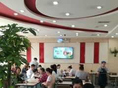 大堂-李先生牛肉面大王(营口大润发店)