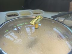 -洪氏嗨捞·广东猪肚鸡·椰子鸡火锅(西咸万象城店)
