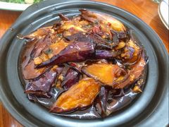 -胡子饮食店