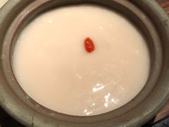 -老牌坊云南鱼豆花火锅(嵩山店)
