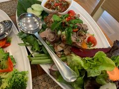 烤猪颈肉-Chom Cafe and Restaurant