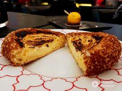 -Salon de The de Joel Robuchon(外滩18号店)