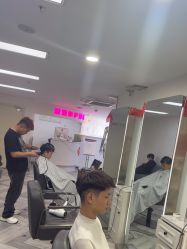-米娜护肤造型