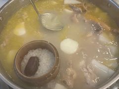 -朴小妹人参鸡汤火锅(长白山万达店)