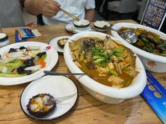 家焖杂拌鱼-小船渔村·大连菜(明泽街店)