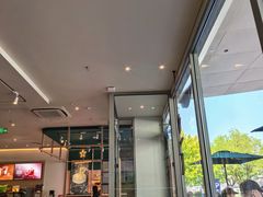 -星巴克臻选(华堂·新辰汇店)