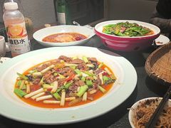 -万重锦·人文川菜馆(骡马市店)