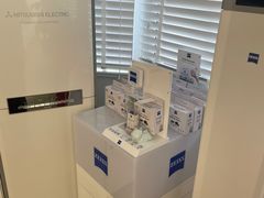 -目艮眼镜SHOWROOM(品牌集合店)