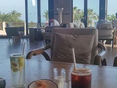 靠窗位-大堂酒廊·亚龙湾万豪度假酒店