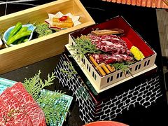 -山川小町·极番烧肉(新地假日广场店)