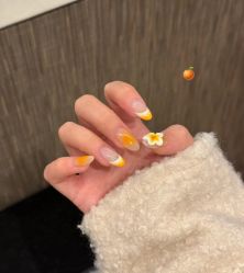 -桃色美甲沙龙