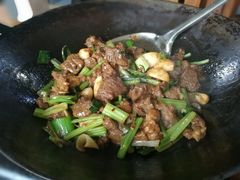 干锅牛腩-牛八宝桂林米粉(八里庄店)