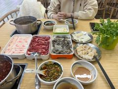 -杨老板·海鲜集市火锅·鲜切牛肉(中防万宝店)
