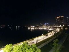 -南京眼步行桥