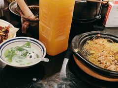 -川流不息·地道川菜·小龙虾(新松江路店)