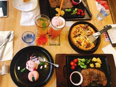 -必胜客(中大银泰店)