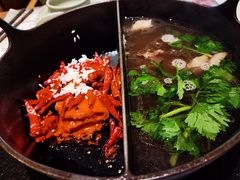 草本鸳鸯锅-盡膳口福跷脚牛肉火锅(晶耀前滩店)