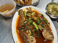 糟辣黄鱼-夜夜香特色板筋盖饭