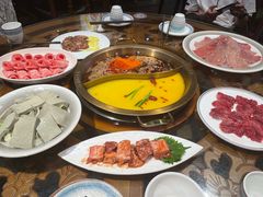 -小天鹅火锅·一线江景洪鼎旗舰店(洪崖洞店)
