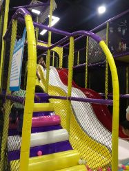 -蹦贝运动中心·蹦床·攀岩·闯关(龙岗店)