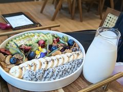 -Mark&Mars Restaurant