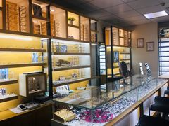 -LOGO眼镜·蔡司品牌折扣店(龙华清湖店)