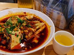 -牛八秒油泼冒菜(宽窄巷子店)