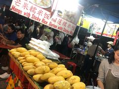 -芒果糯米饭摊子